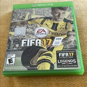 FIFA 17 Xbox One Game - Green Case